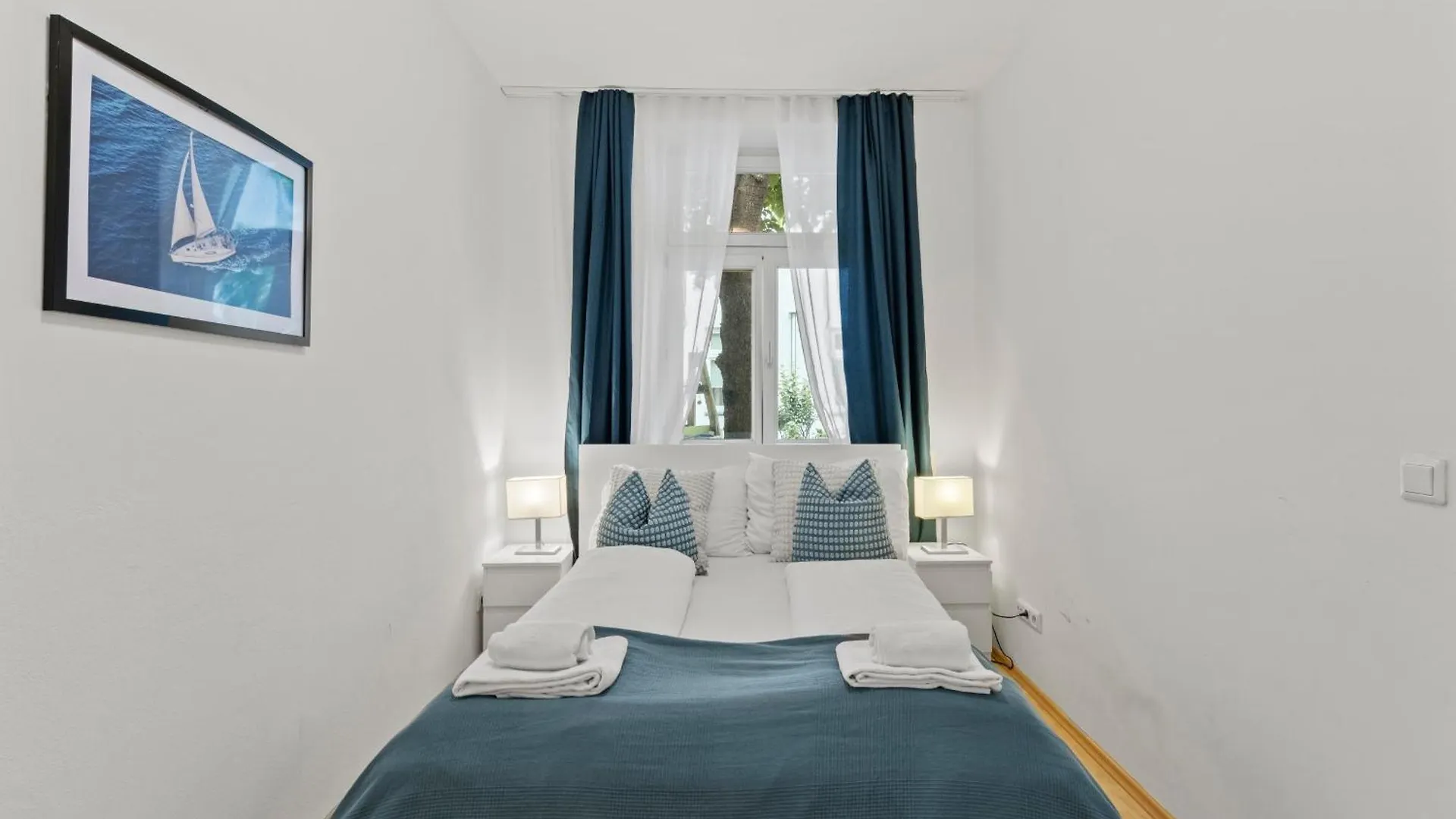 1 Bedroom Garden Apartment Near Schoenbrunn contacts